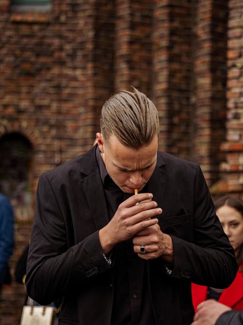 有关人, 垂直拍摄, 烟雾的免费素材图片