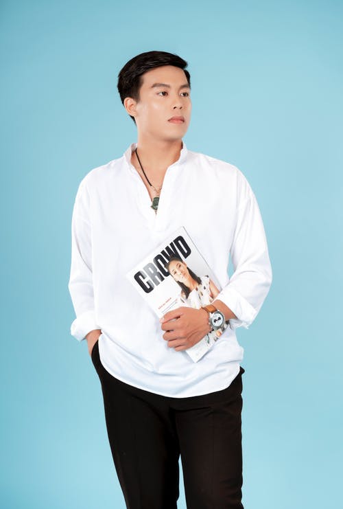 有关人, 垂直拍摄, 握住的免费素材图片