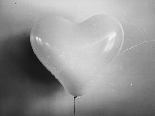有关单色, 心, 气球的免费素材图片