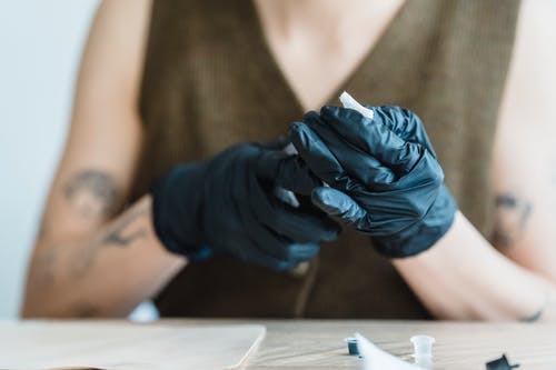 有关刺青的, 坐下, 女人的免费素材图片