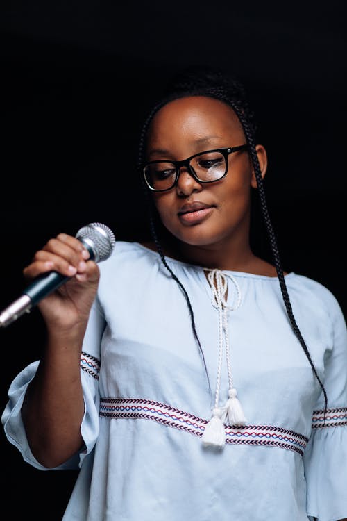 有关垂直拍摄, 天赋, 女人的免费素材图片