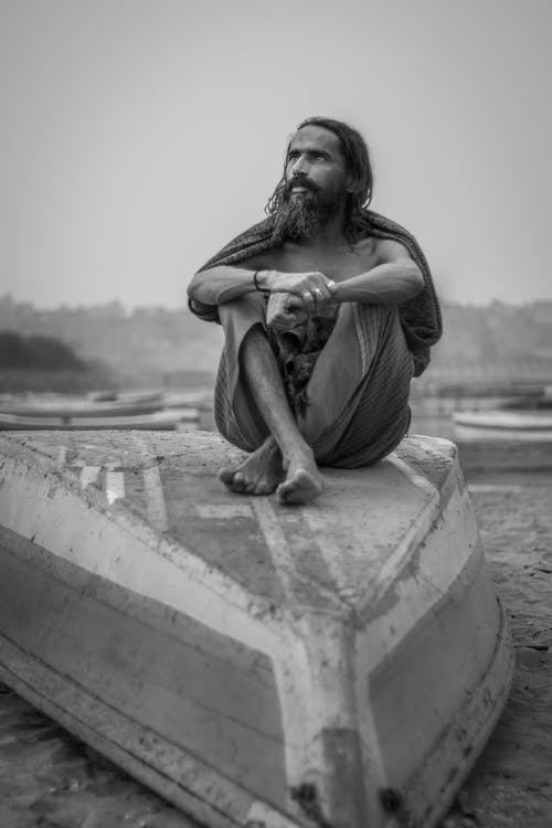 有关人, 單色, 坐的免费素材图片