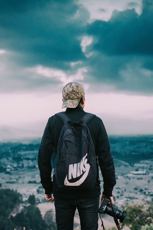 有关人, 冒险, 垂直拍摄的免费素材图片