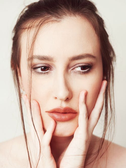 有关垂直拍摄, 大头贴, 女人的免费素材图片