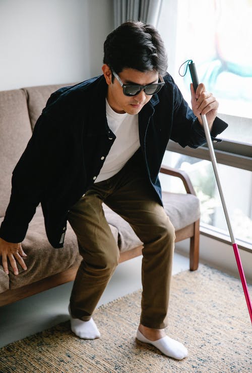 有关人, 休闲装, 坐的免费素材图片