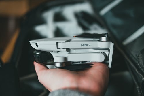 有关3C用品, 人, 仪器的免费素材图片