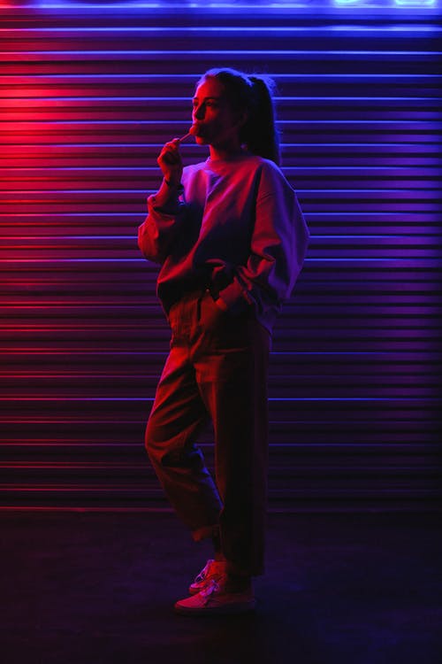 有关剪影, 垂直拍摄, 女人的免费素材图片