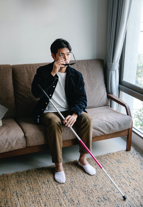 有关人, 休闲装, 严肃的免费素材图片