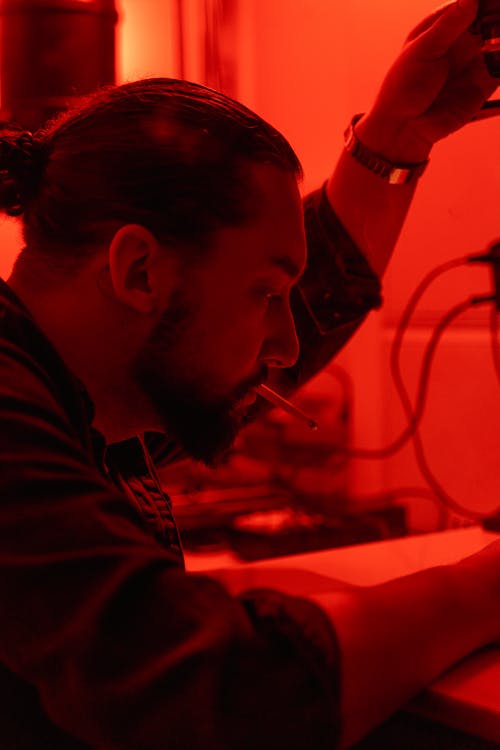 有关侧面图, 有胡子的人, 烟雾的免费素材图片