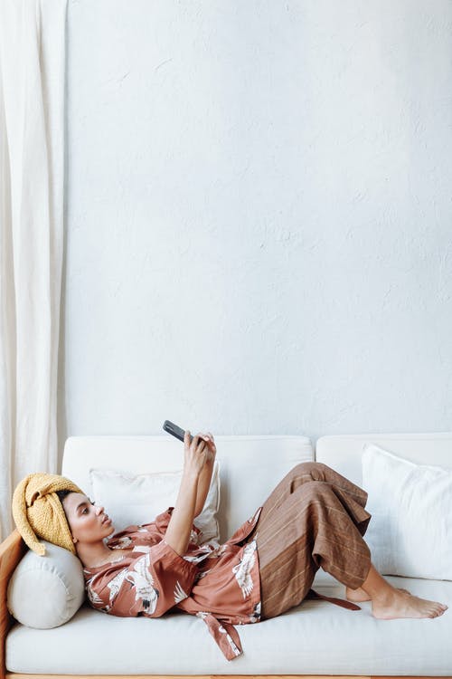 有关休息, 头巾, 女人的免费素材图片