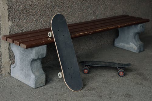 有关便士板, 倚, 滑板的免费素材图片
