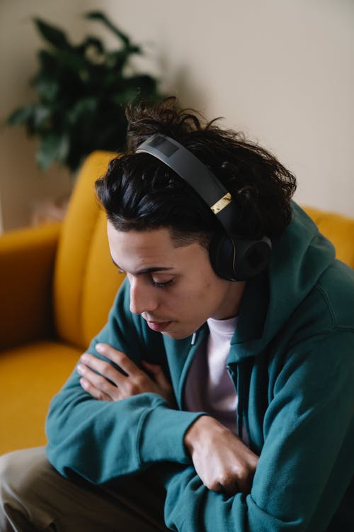 有关3C用品, 人, 休闲的免费素材图片