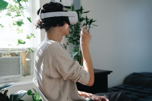有关3C用品, VR, 人的免费素材图片