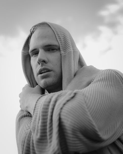 有关人, 低角度拍攝, 傢伙的免费素材图片