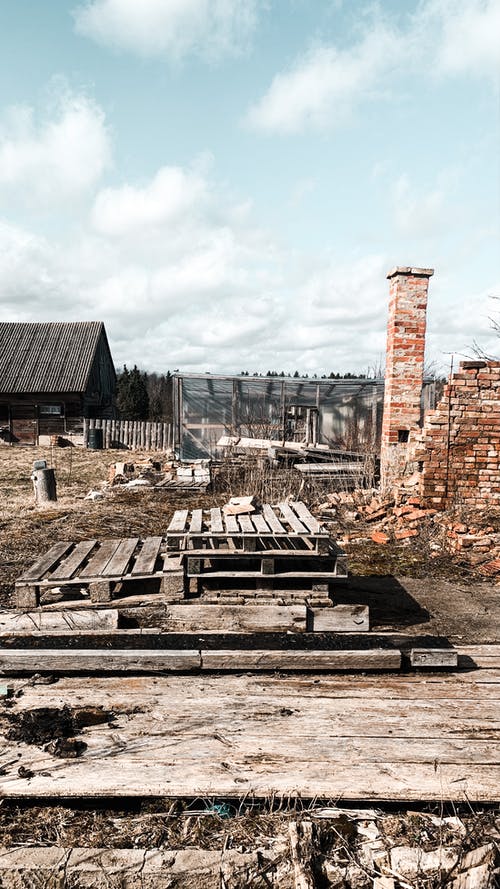 有关不均匀的, 受气候侵蚀的, 地产的免费素材图片