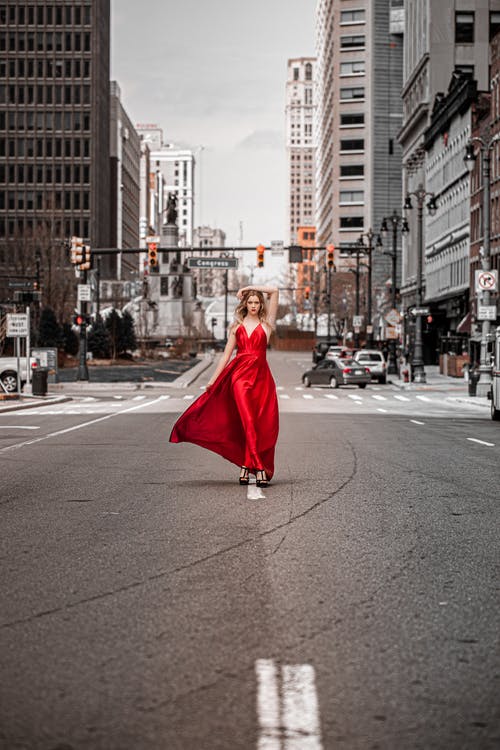 有关人, 垂直拍摄, 女人的免费素材图片