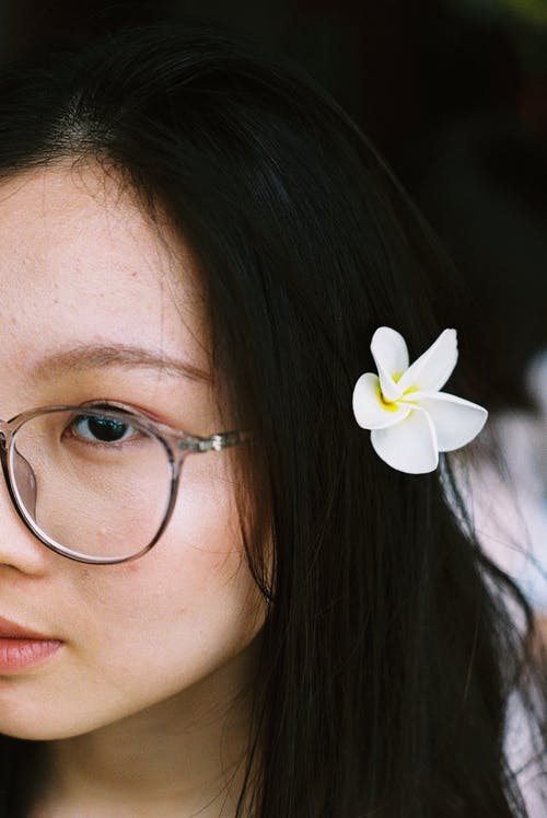 有关可爱, 咖啡色头发的女人, 年轻的免费素材图片