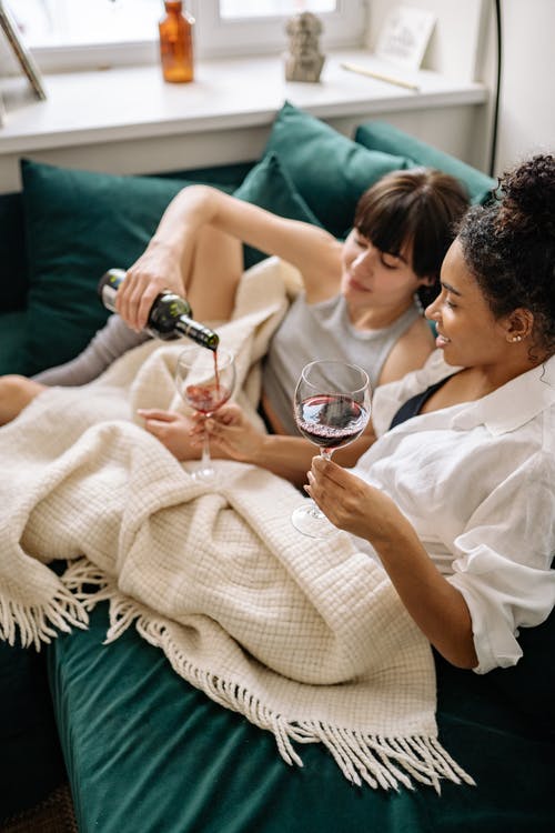 有关LGBTQ, 喝, 坐下的免费素材图片