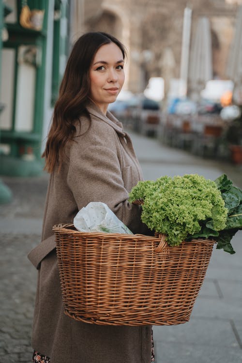 有关健康食品, 女人, 微笑的免费素材图片