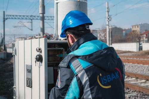 有关人, 保险丝盒, 保养的免费素材图片