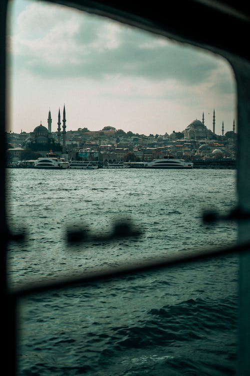 有关伊斯坦堡, 住宅, 光的免费素材图片