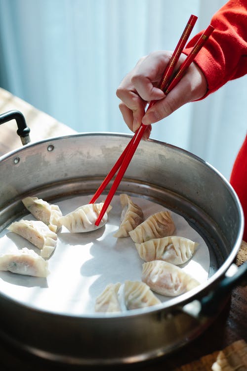 有关上菜, 亚洲食品, 匿名的免费素材图片