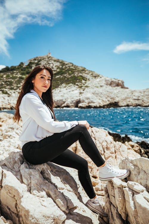 有关坐, 垂直拍摄, 天性的免费素材图片