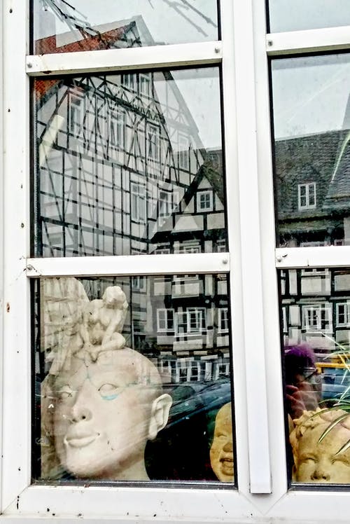 有关令人不寒而栗的, 反射, 垂直拍摄的免费素材图片