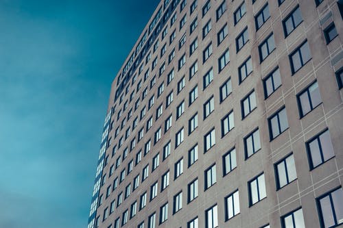 有关不动产, 中央, 从下面的免费素材图片