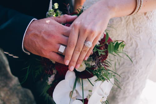 有关姻缘, 婚礼, 手的免费素材图片
