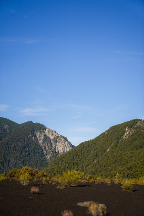 有关客满, 山, 晴朗的天空的免费素材图片