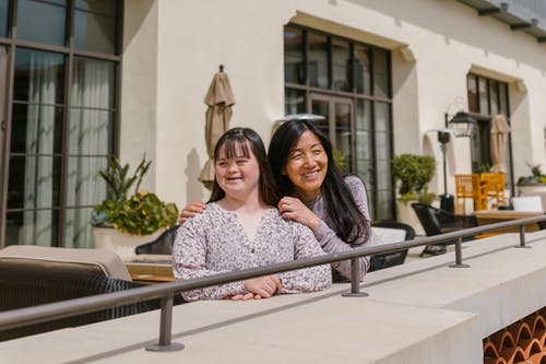 有关一起, 唐氏综合症, 多动症的免费素材图片