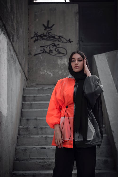 有关伊朗女人, 垂直拍摄, 塑胶的免费素材图片