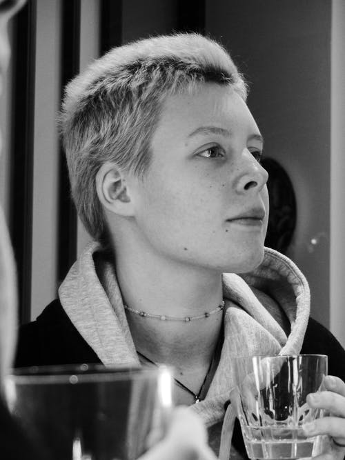 有关人, 单色, 垂直拍摄的免费素材图片