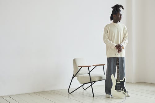 有关垂直拍摄, 握住, 辫子的免费素材图片