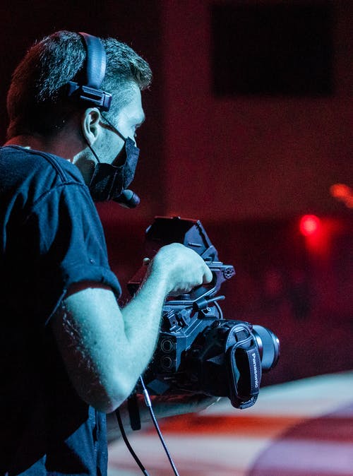 有关垂直拍摄, 专业, 握住的免费素材图片