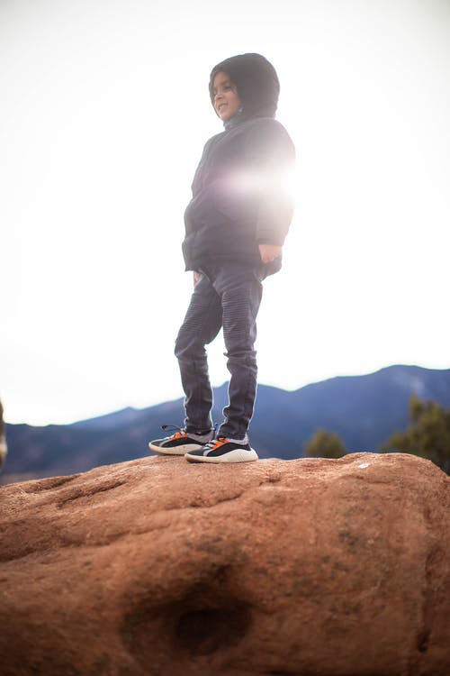 有关儿童, 垂直拍摄, 太阳的免费素材图片