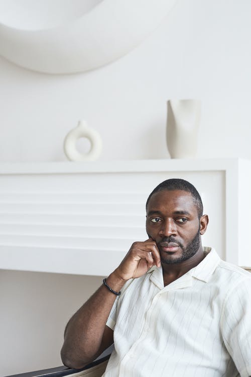 有关人, 哀思, 垂直拍摄的免费素材图片