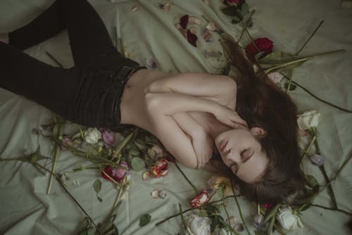 有关一般开销, 俯视图, 光着膀子的免费素材图片