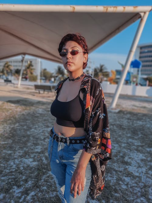 有关休闲装, 严肃, 垂直拍摄的免费素材图片