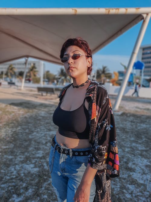 有关休闲装, 严肃, 垂直拍摄的免费素材图片