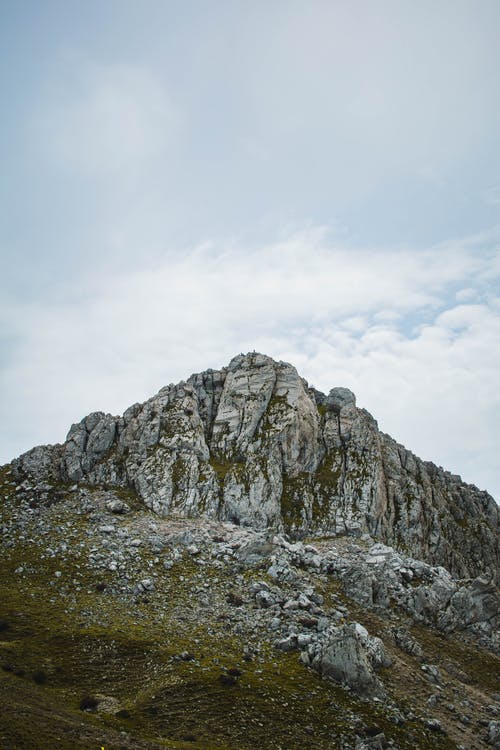 有关垂直拍摄, 多雲的天空, 天性的免费素材图片
