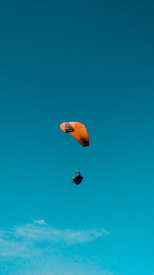 有关不亦乐乎, 在空中, 极限运动的免费素材图片