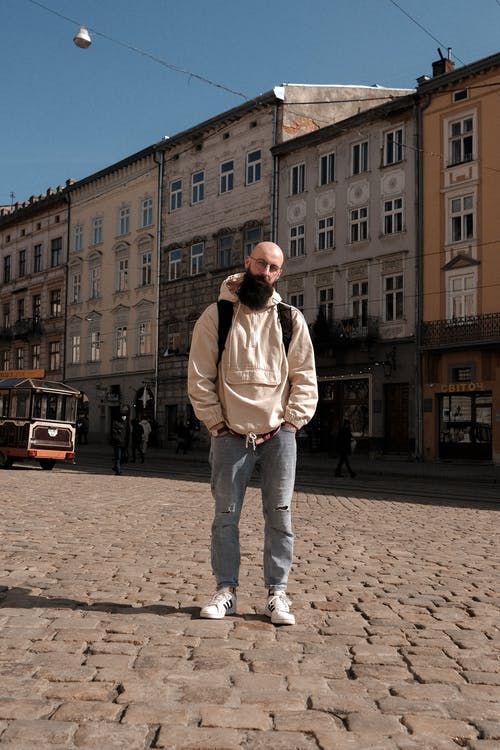 有关不情绪化, 人, 人行道的免费素材图片