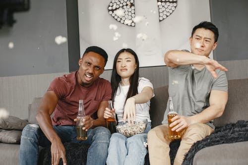 有关享受, 友谊, 向上丢的免费素材图片