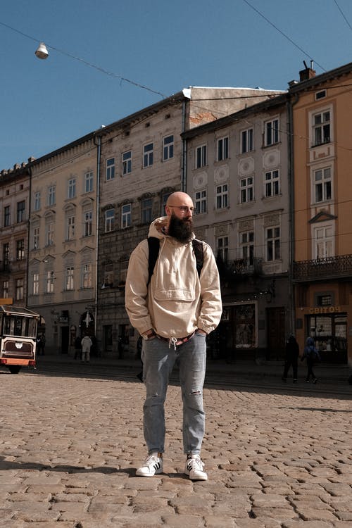 有关不情绪化, 人, 人行道的免费素材图片