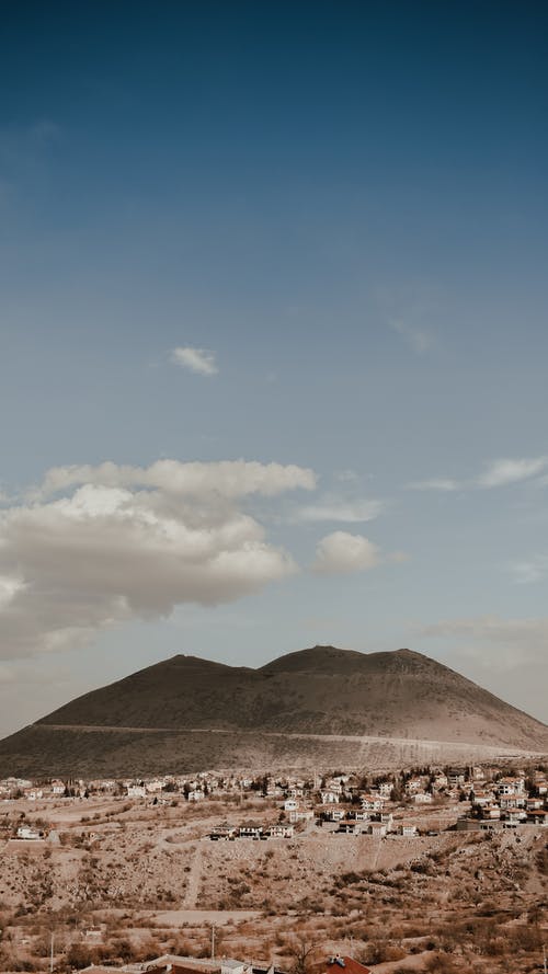有关垂直拍摄, 天性, 山的免费素材图片