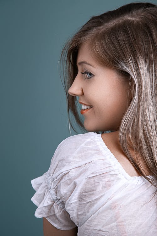 有关女人, 後視圖, 微笑的免费素材图片