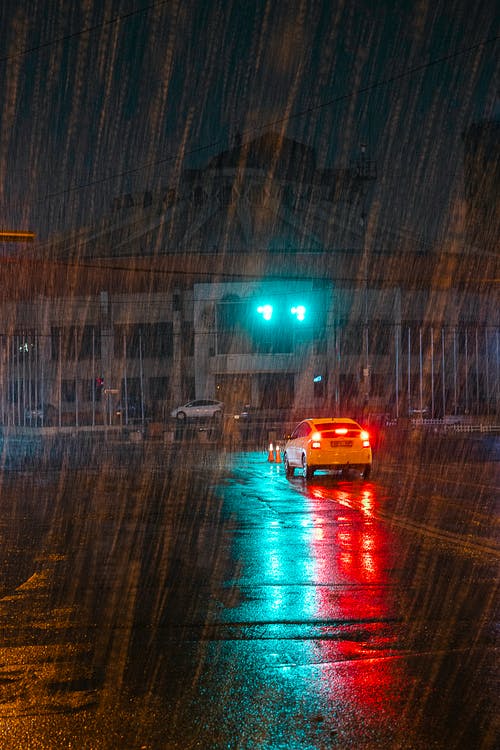 有关下雨, 乌兰巴托, 反射的免费素材图片