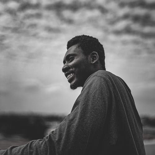 有关单色, 微笑, 灰阶的免费素材图片